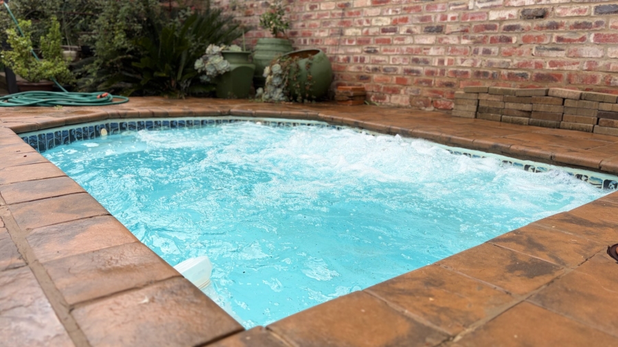 4 Bedroom Property for Sale in Viljoenskroon Rural Free State